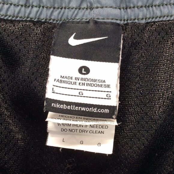 Nike Men’s Swim Trunks Size L Gray/Blue Mesh Lined Athleisure Cruise Beach Pool - Picture 2 of 8